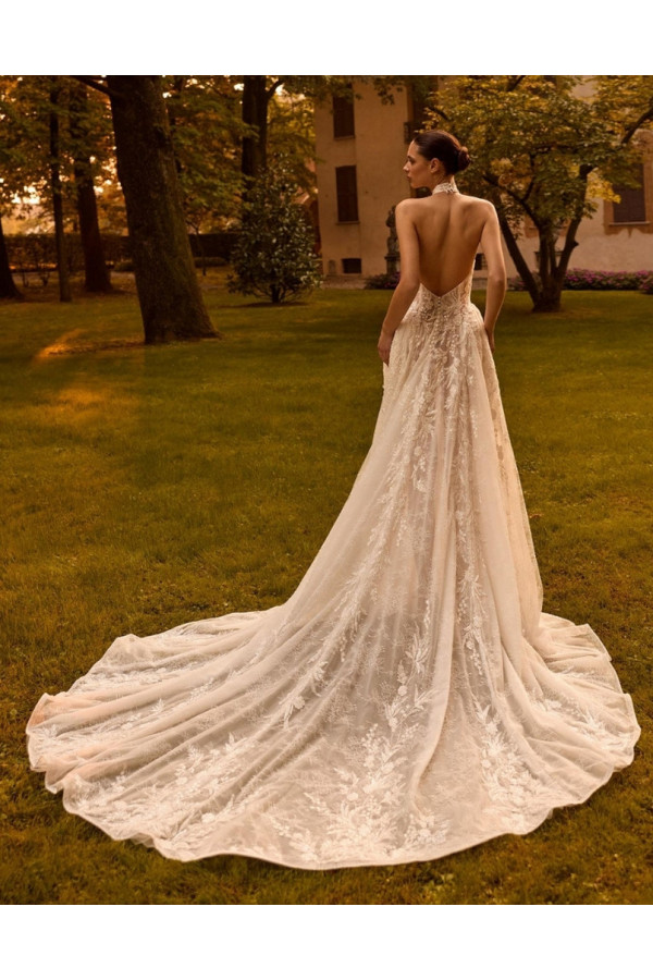 Abito da sposa Solange, sirena di pizzo  Alberto Palatachi 2027.
