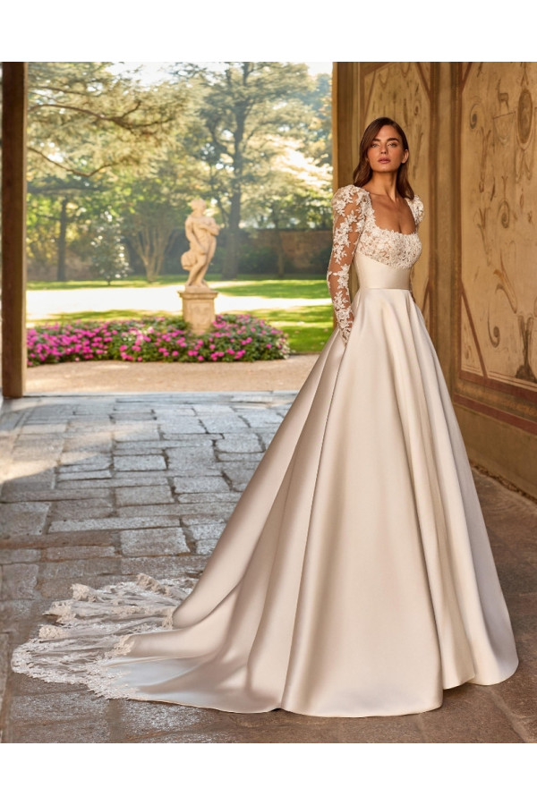 Abito da sposa, avorio, mikado ASHANTI di Alberto Palatachi 2027