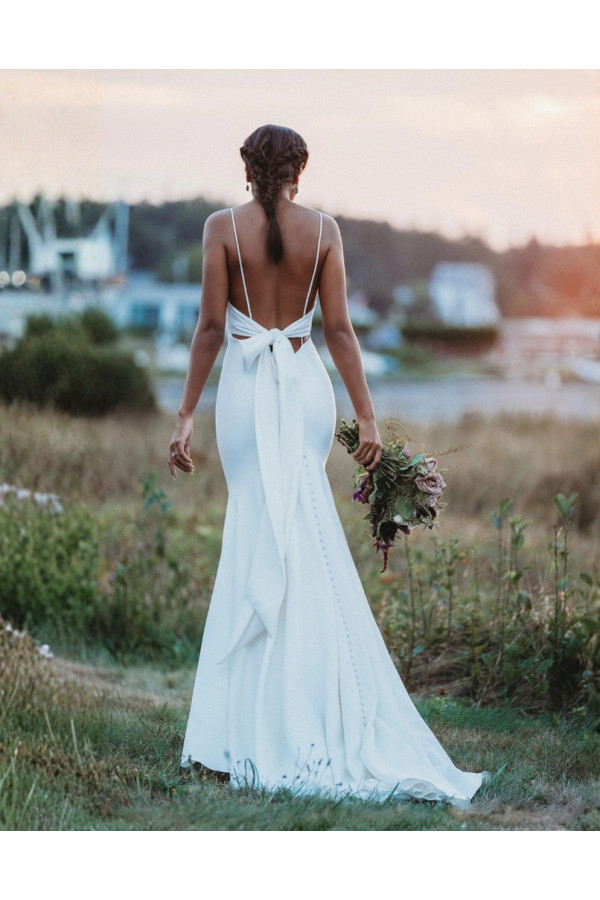 Abito da sposa a sirena avorio liscio di Allure Bridal