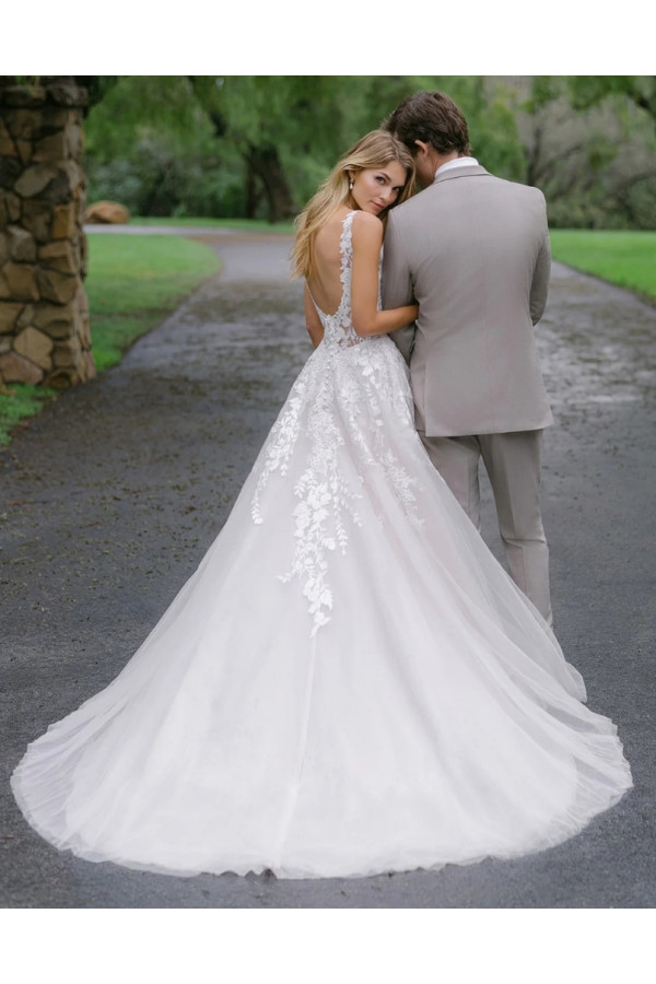 Abito da sposa avorio allure bridal in tulle ampio e pizzo