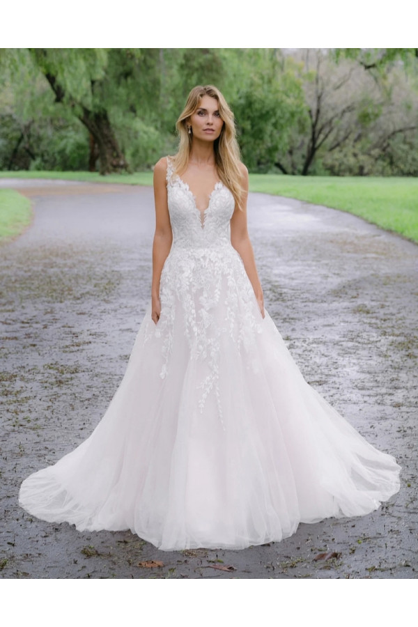 Abito da sposa avorio allure bridal in tulle ampio e pizzo