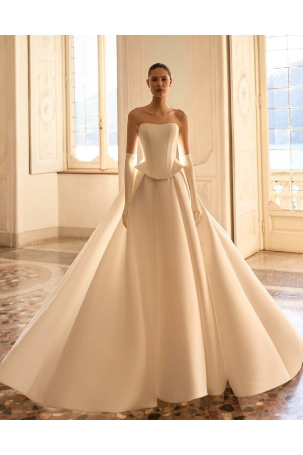 Abito da sposa Emerald avorio in mikado ampio di Alberto Palatchi