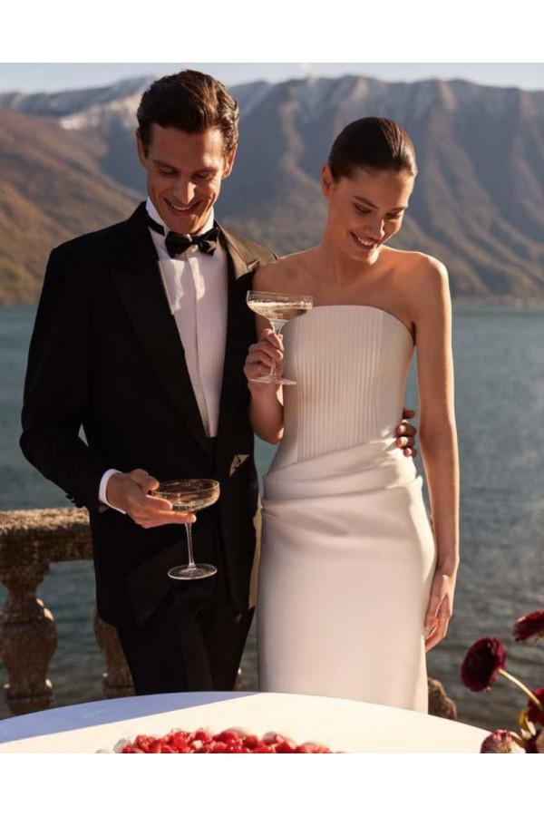 Abito da sposa Ruby avorio in mikado liscio di Alberto Palatchi