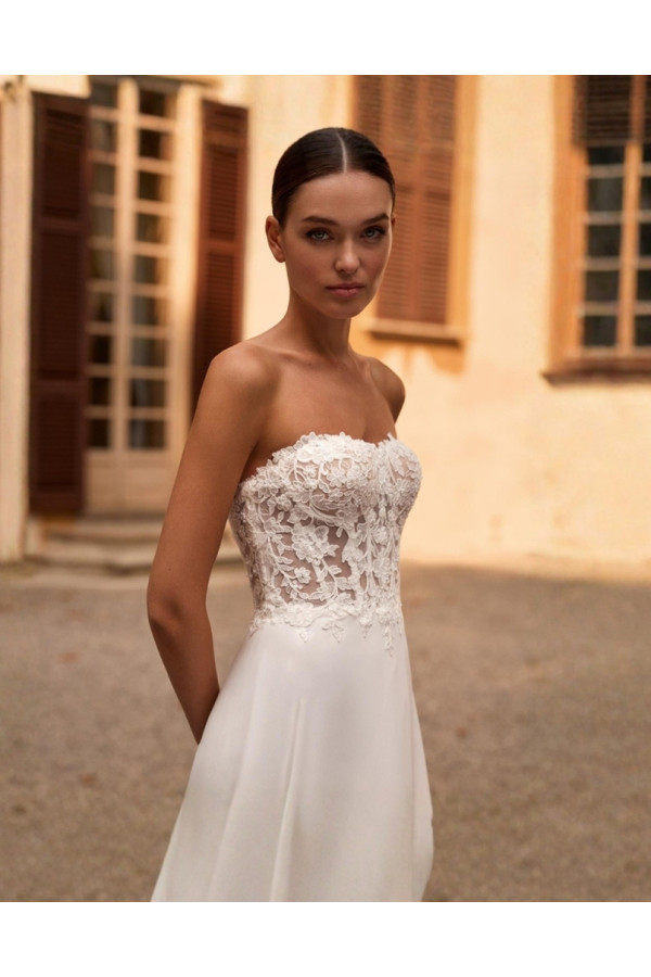 Owana abito da sposa avorio scivolato in chiffon di Alberto Palatchi