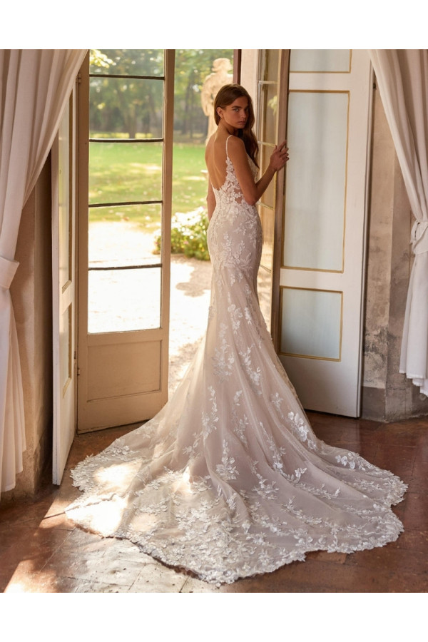 Mylene abito da sposa sirena avorio in pizzo di Alebrto Palatchi