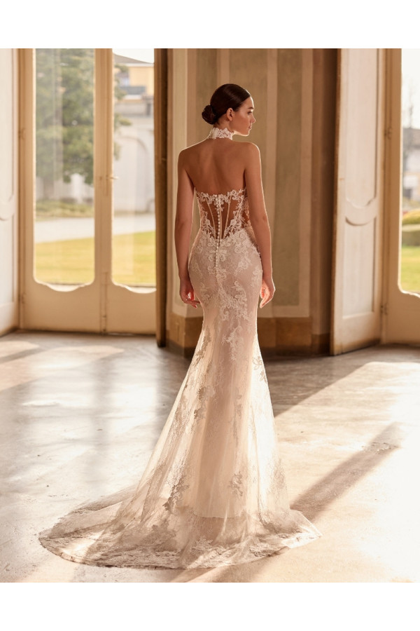 Malva abito da sposa sirena avorio in pizzo di Alberto Palatchi