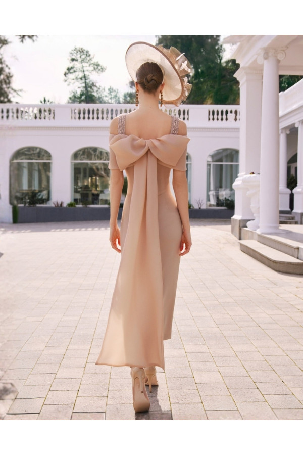 Abito da cerimonia donna colore nudo di organza corto al ginocchio