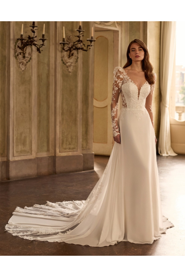 Coral abito da sposa avorio a sirena in chiffon di Alberto Palatchi