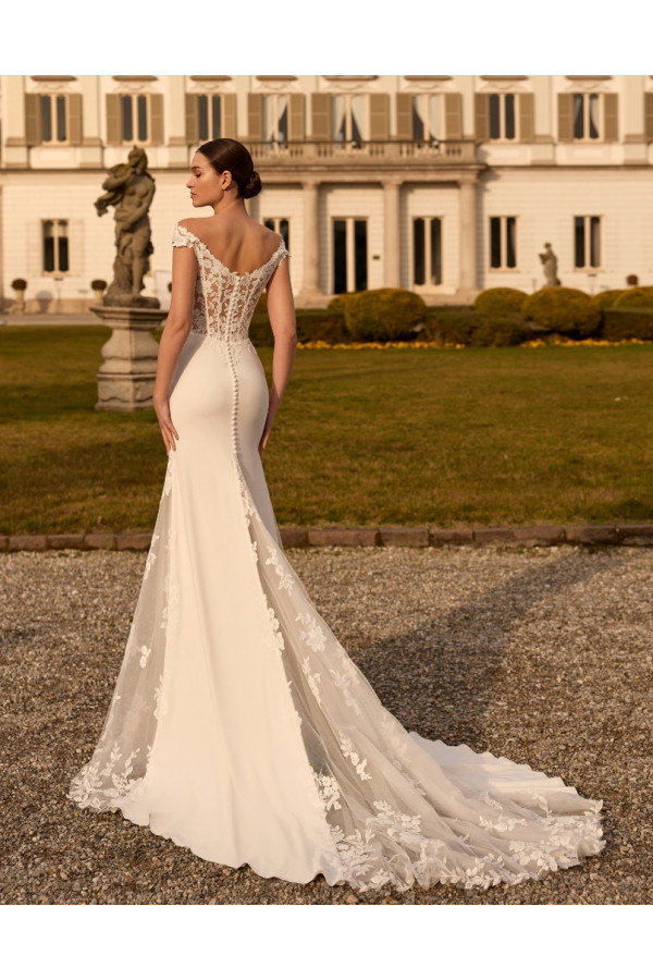 Amapola abito da sposa a sirena avorio in pizzo Alberto Palatchi
