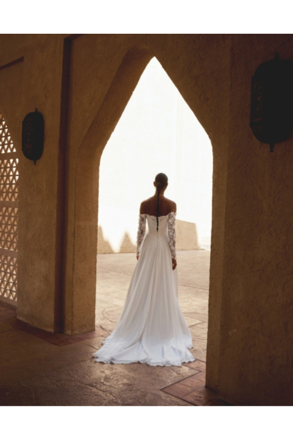 Abito sposa avorio chiffon ampio 66478 di Lillian West 2027