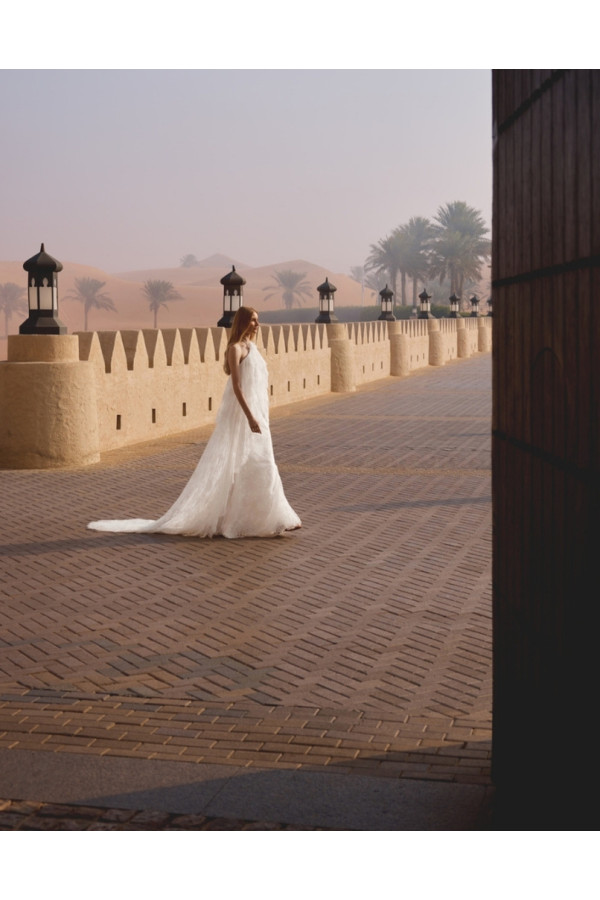 Abito da sposa avorio in pizzo modello bohemien 66496 di Lillian West
