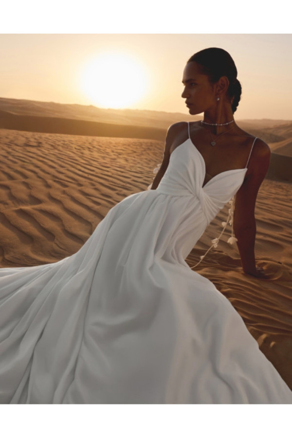 Abito da sposa avorio crepe impero bohemien 66472 Lillian West 2027