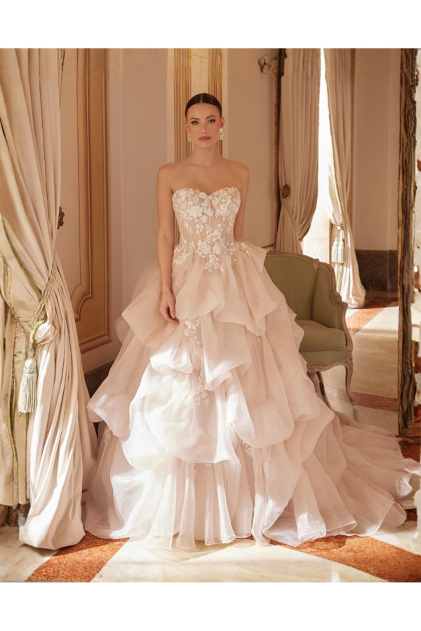 Abito da sposa light gold con balze 44629 Sincerity 2027