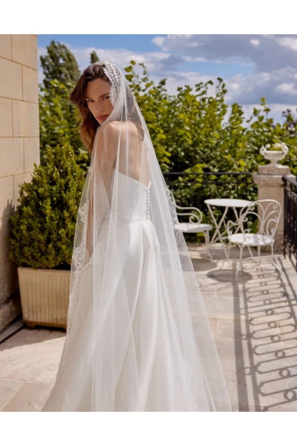 Madison Abito da sposa avorio mikado con spacco Justin Alexander 2027