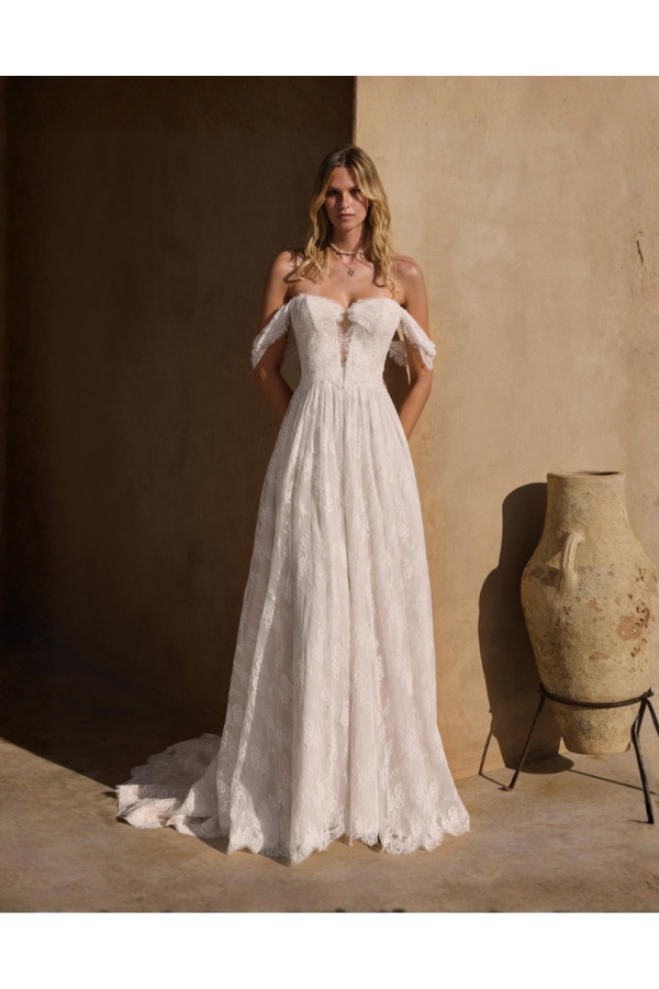 Abito da sposa avorio in pizzo scivolato 66459 Lillian West 2027