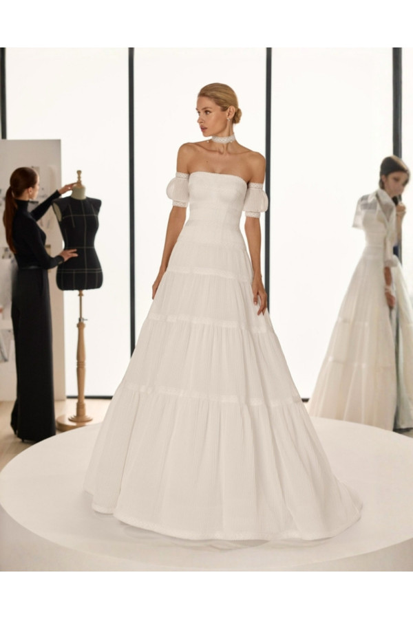 Sonel Abito da sposa avorio in taffetà ampio di Rosa Clará