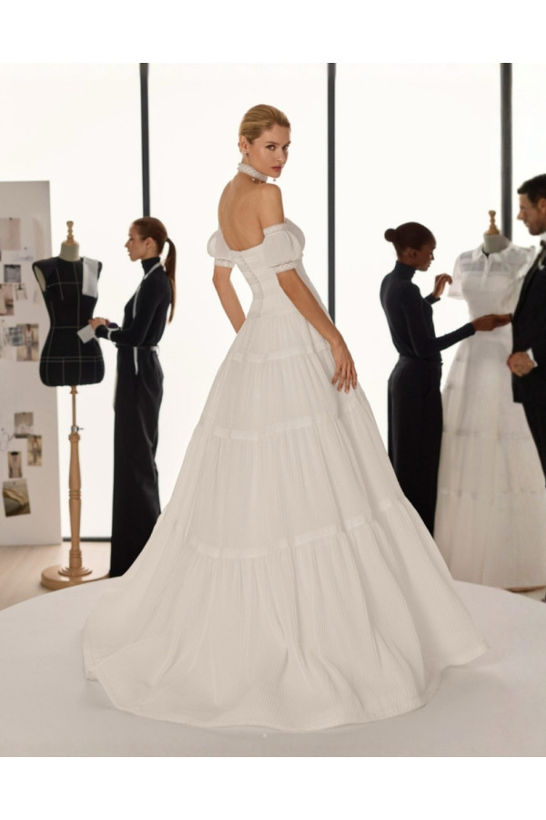 Sonel Abito da sposa avorio in taffetà ampio di Rosa Clará