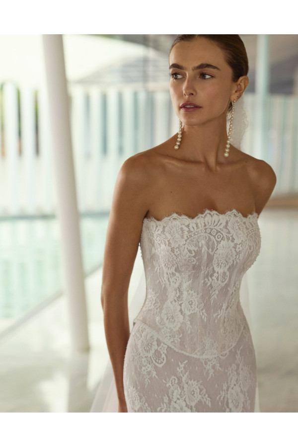 Gioconda abito da sposa avorio in pizzo a sirena Rosa Clará Soft 2027