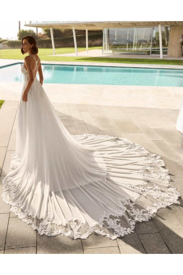 Gina abito da sposa avorio in georgette con spacco Rosa Clará Soft