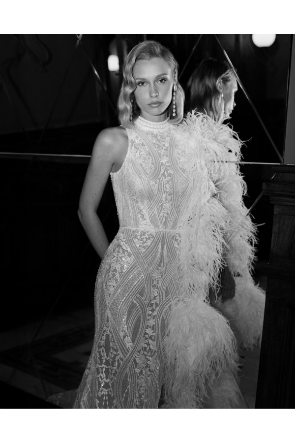 Calma abito da sposa avorio dritto con perline Rosa Clará Gatsby 2027