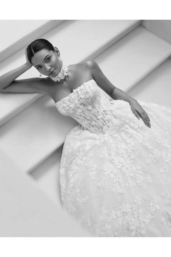 Amapola abito da sposa avorio in pizzo ampio Rosa Clará Dream 2027