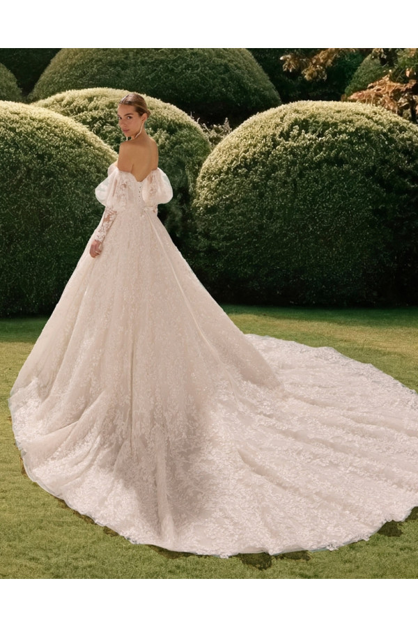 Heidy Abito da sposa avorio in pizzo ampio di Luna Novias