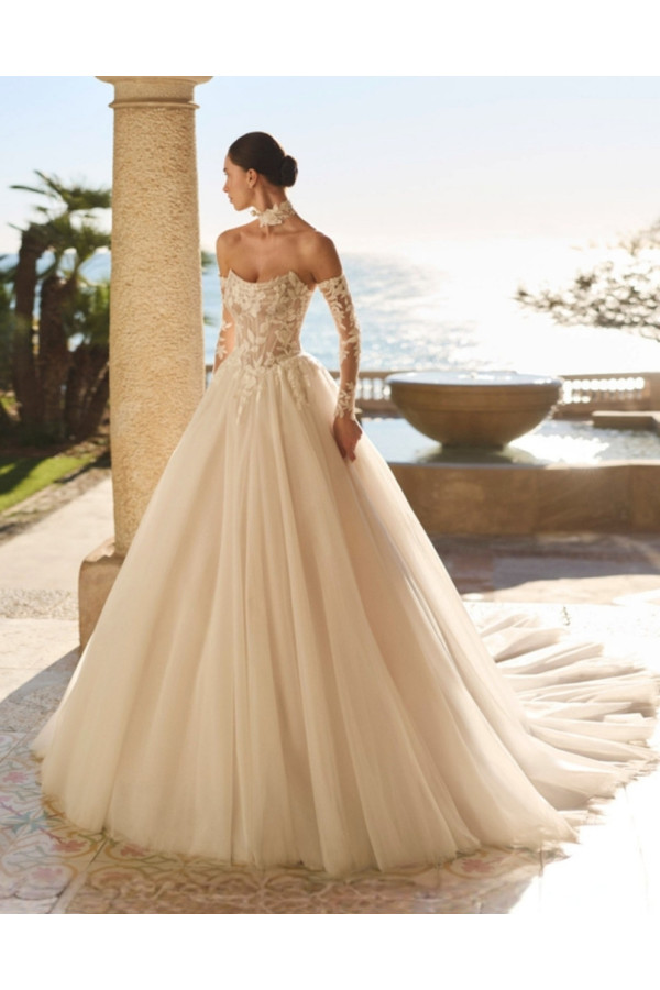 Fiora Abito da sposa avorio in tulle ampio di Luna Novias 2027