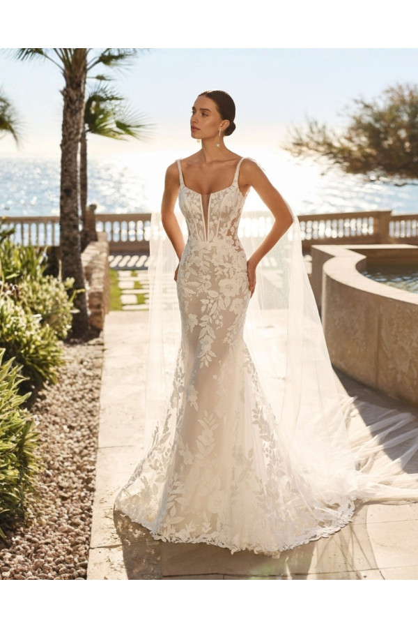Fibula Abito da sposa avorio in pizzo a sirena di Luna Novias 2027