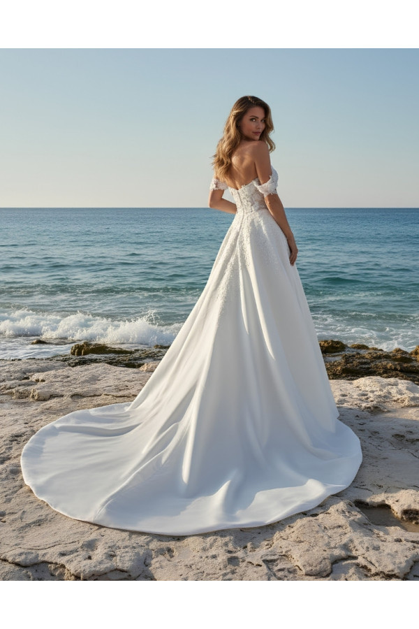 Abito da sposa avorio in crepe e pizzo ampio 27LOV09 Lovely 2027