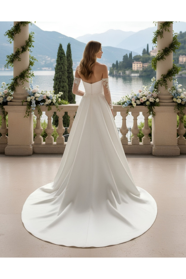 Abito da sposa avorio in taffetà ampio 27DS21 Divina Sposa 2027