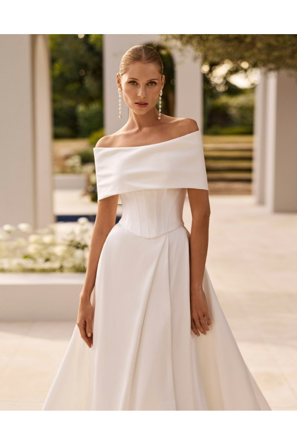Nudo Abito da sposa avorio in mikado scivolato con spacco Rosa Clará