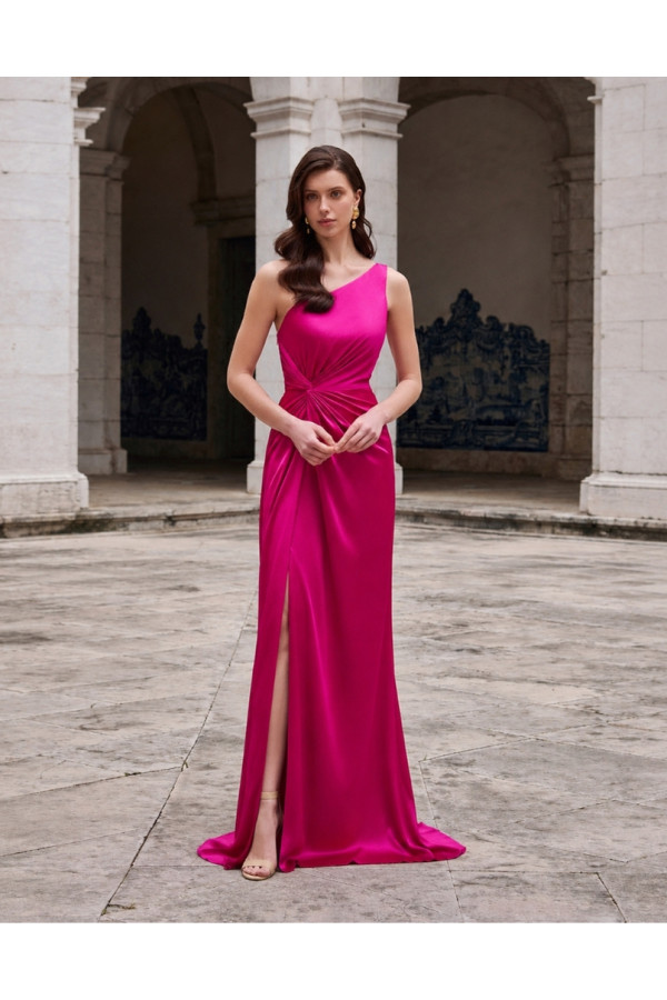 Abito da cerimonia magenta in raso con spacco 2U39 Aire Barcelona