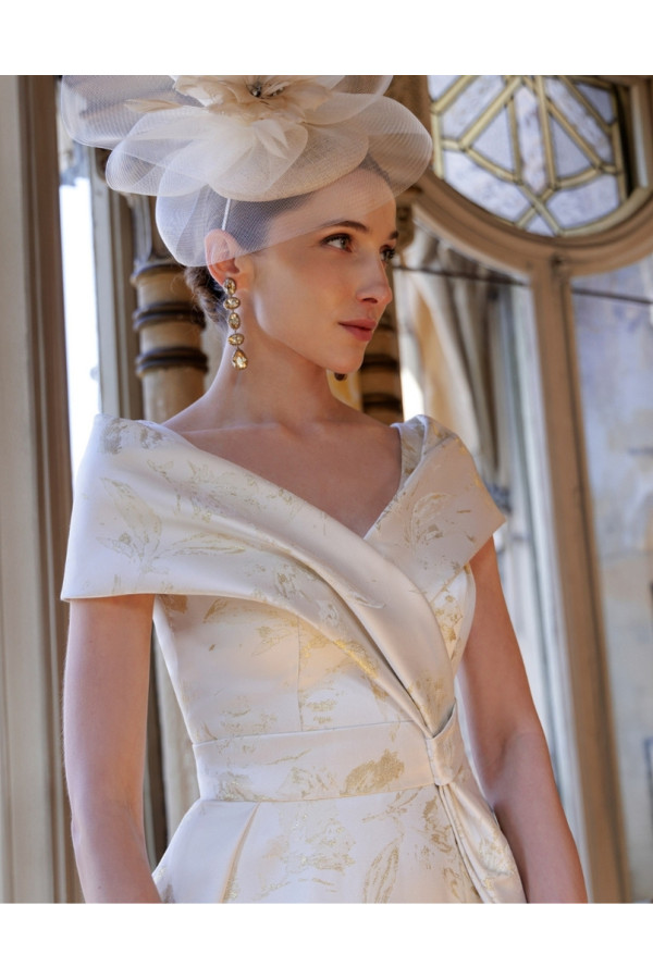 Abito da cerimonia crema in broccato midi 2GK2 di Couture Club 2027