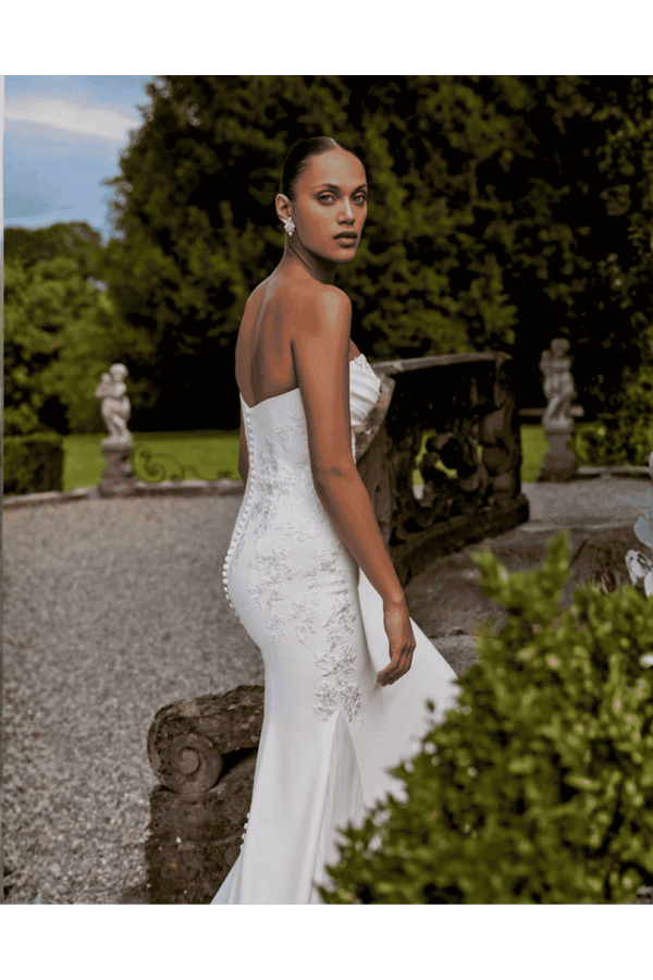 Abito da sposa Kai avorio in crepe a sirena di Justin Alexander 2027