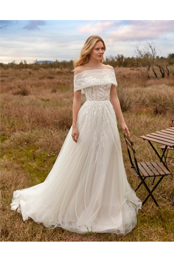 abito da sposa avorio in chiffon di seta svasato di alberto palatchi