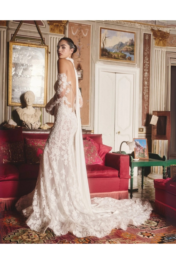 Abito da sposa a sirena avorio in pizzo di Alessandro Couture