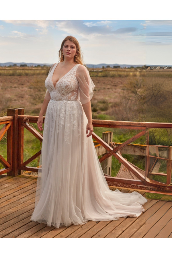 Nicoletta abito da sposa avorio in pizzo scivolato di Fara Sposa