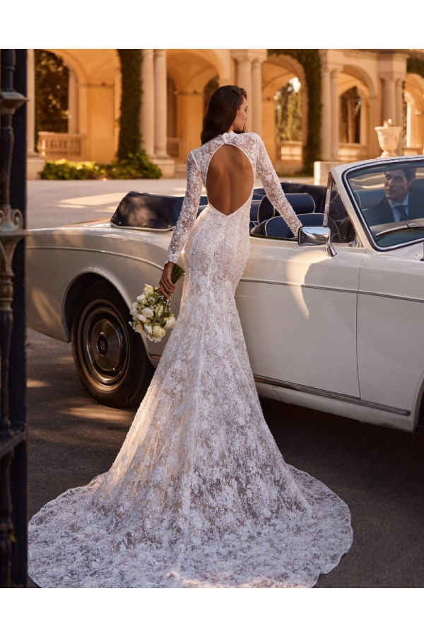 Abito da sposa avorio in pizzo a sirena 66429 di Lillian West