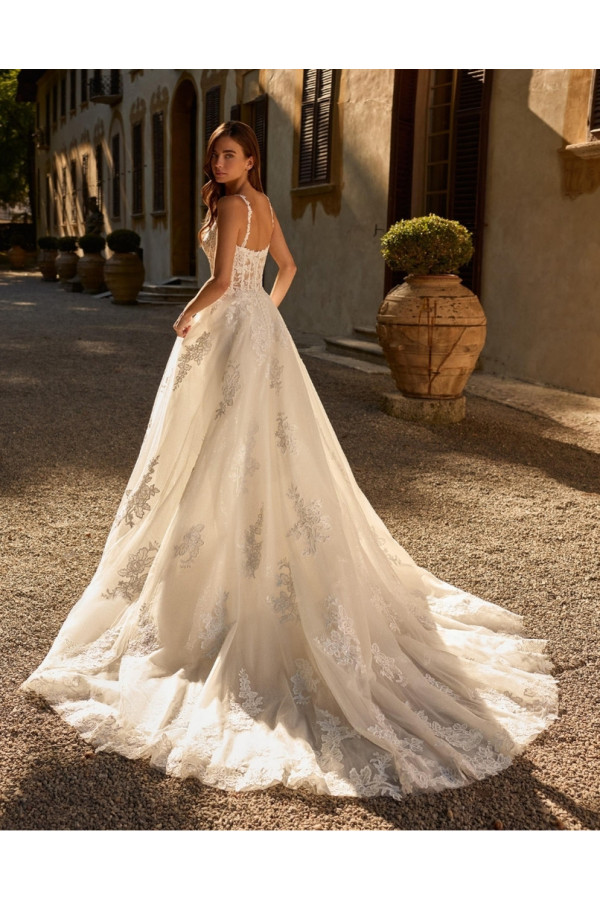 Abito da sposa Dulce, avorio, tulle ricamato. Alberto Palatachi 2027