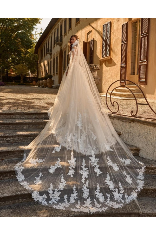 Abito da sposa Dulce, avorio, tulle ricamato. Alberto Palatachi 2027