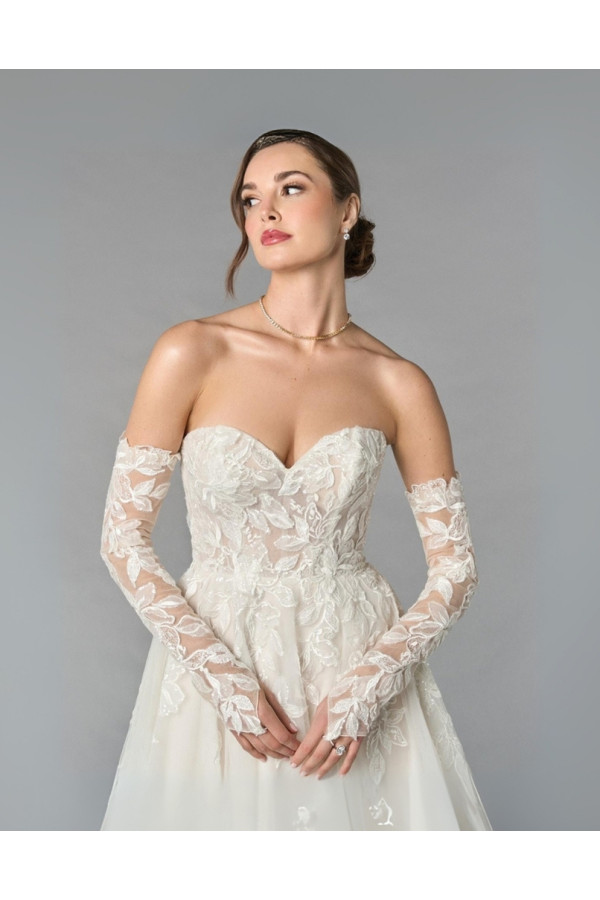 Kingston Abito da sposa avorio ampio in tulle di Justin Alexander