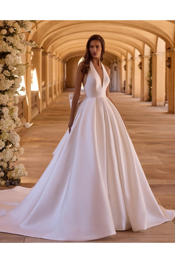 amatea abito da sposa vaporoso avorio in mikado alberto palatchi