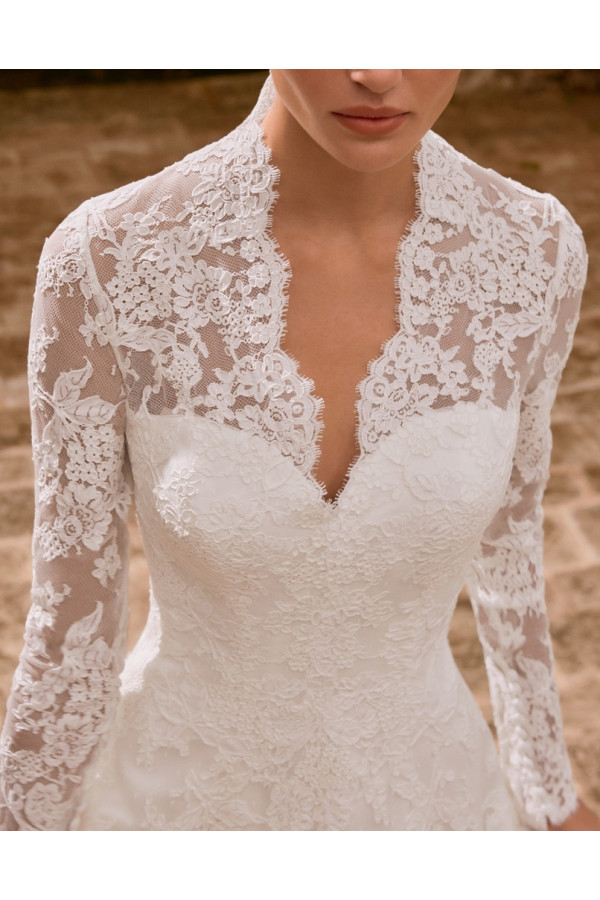 Abito da sposa Paloma, avorio, pizzo rebrodato, Alberto Palatachi