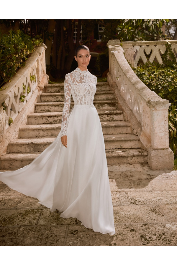 Abito da sposa avorio chiaro in chiffone e pizzo scivolato di alberto