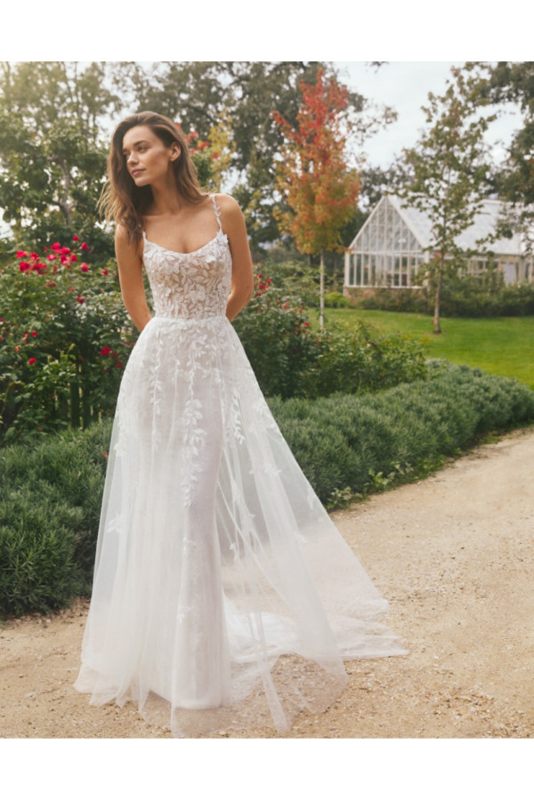 Abito da sposa Carlota, ampio, di pizzo, bianco, Alberto Palatachi