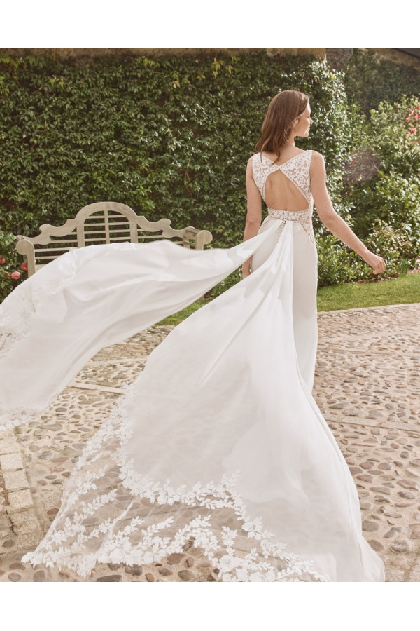 Abito da sposa Amina, avorio, pizzo, a sirena, Alberto Palatchi