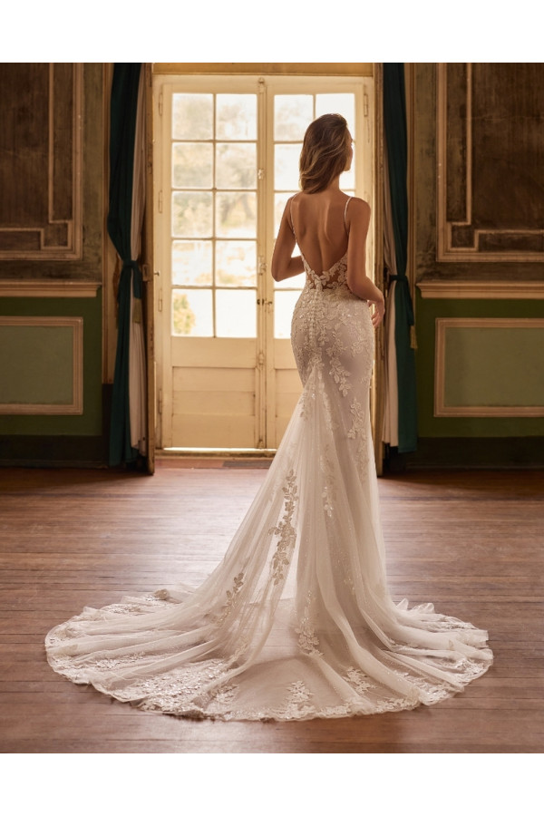 abito da sposa Sigrid, a sirena, pizzo, off white, di Alberto Palatach