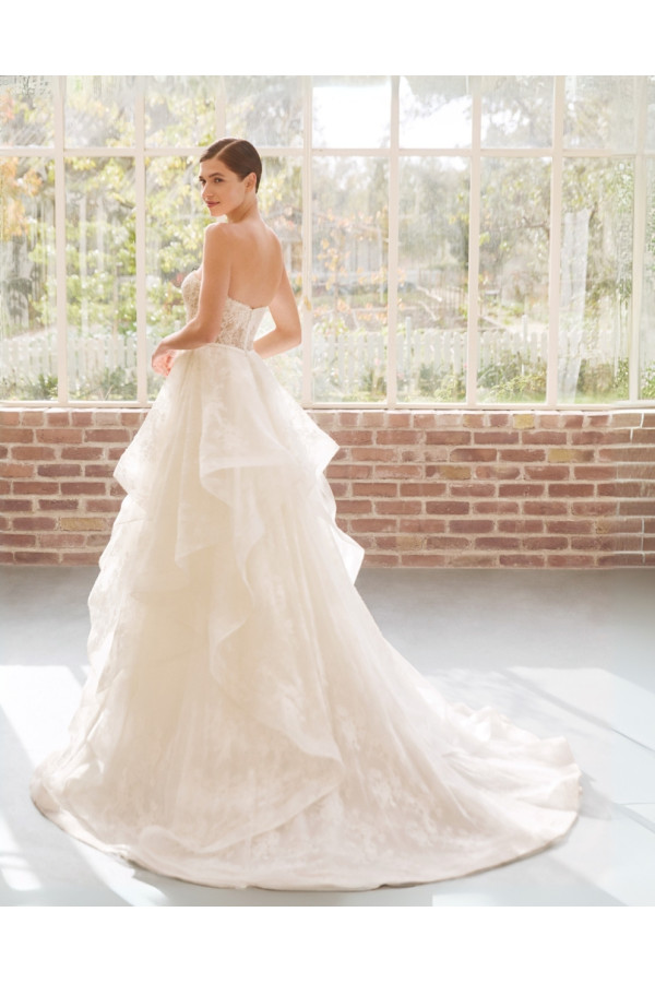 Abito da sposa Jonna, avorio, pizzo, ampio, di Alberto Palatachi