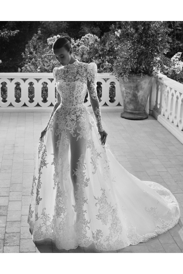 Abito da sposa Nayade, off white, tulle ricamato di Alberto Palatachi