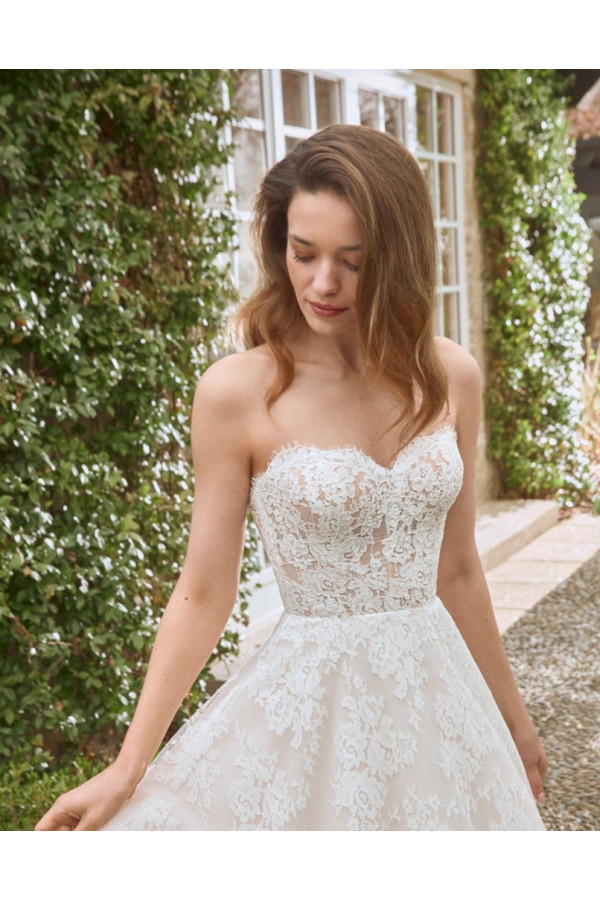 Abito da sposa Denise, avorio, ampio, di pizzo, Alberto Palatachi